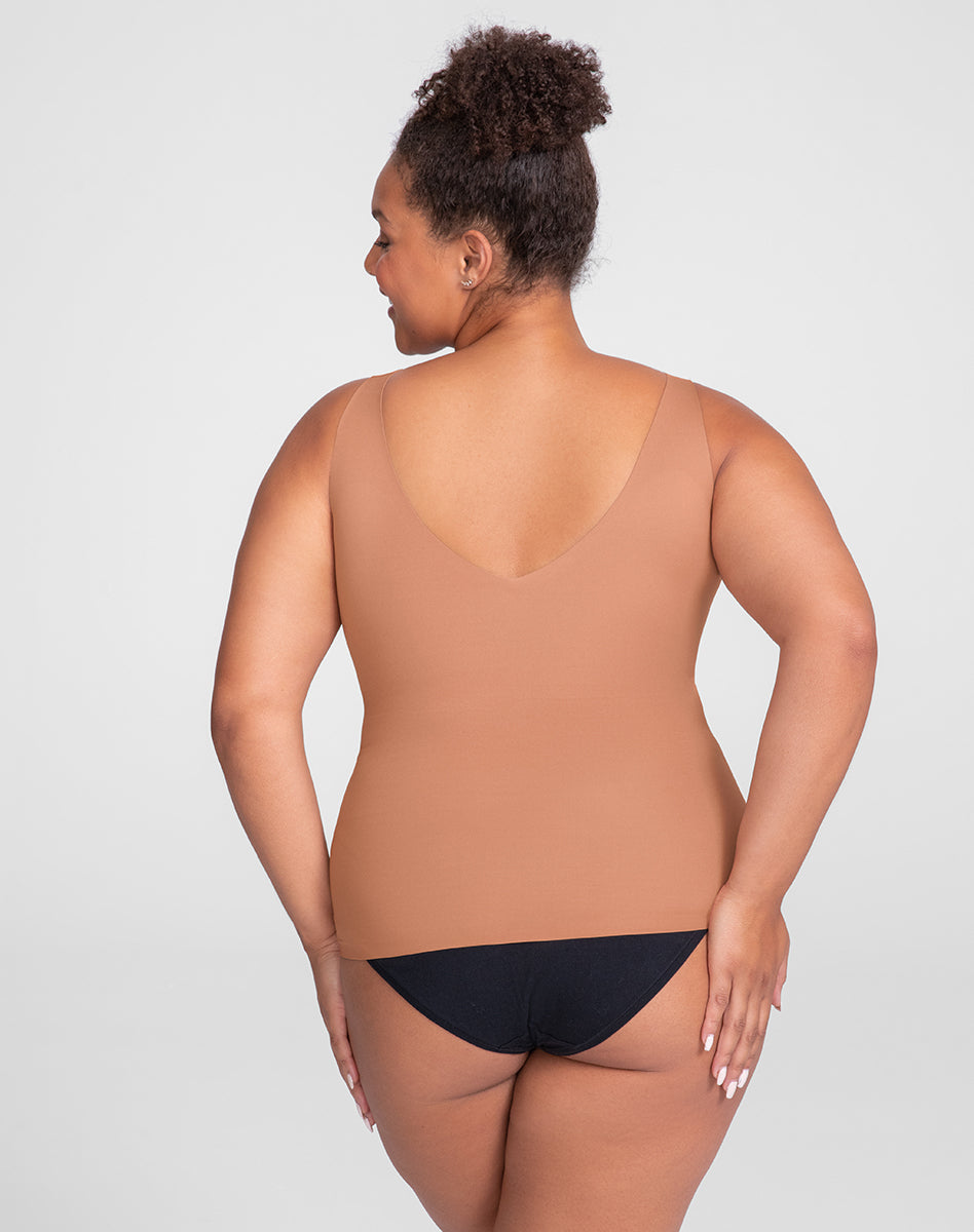 LiftWearTank-Model-Cinnamon-XL-Larissa-Back.jpg