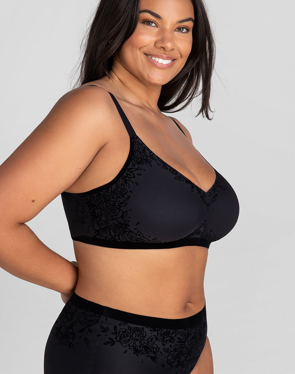 SilhouetteRosesBra-Model-Vamp-1X-Julia-Side.jpg